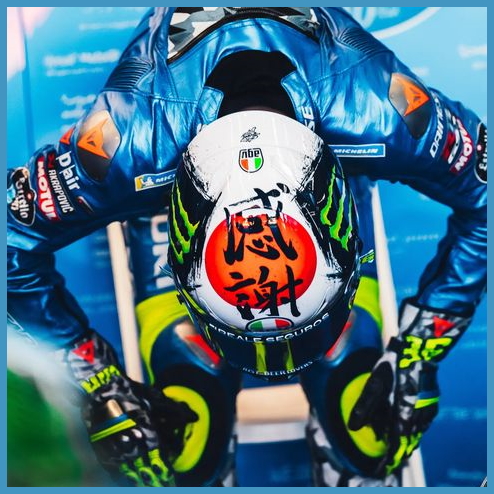 Mũ bảo hiểm AGV ‘Cảm tạ Suzuki’ của Joan Mir ở chặng đua xe MotoGP Valencia 2022