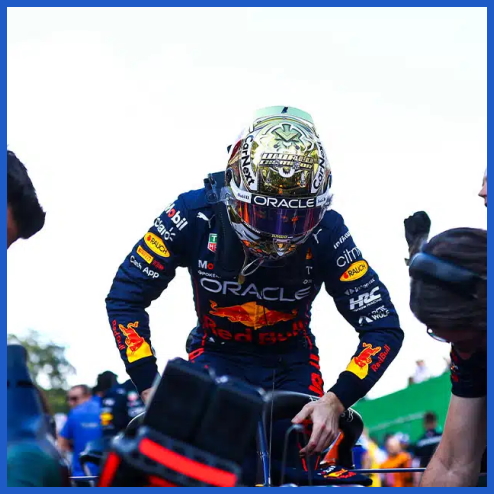 Mũ bảo hiểm Schuberth ‘Rêu phong’ của Max Verstappen ở GP Sao Paulo 2022