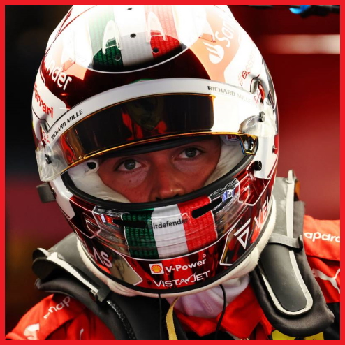 Mũ bảo hiểm Bell Italia của Charles Leclerc ở chặng đua Abu Dhabi 2022