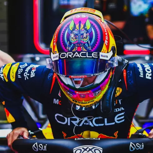 Chiếc mũ bảo hiểm Schuberth của Sergio Perez ở GP Mexico 2023 (1)